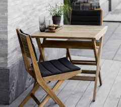 Flip folding chair w/o armrest