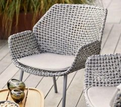 Vibe lounge chair