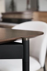 Augusta extendable dining table