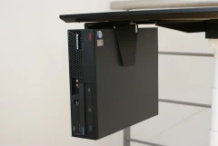 V-type sistēmbloka turētājs