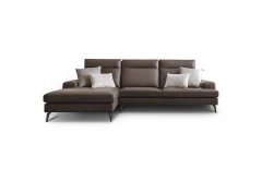 Emmet — Sofa with sliding backrests.
