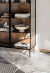 Lund glass cabinet
