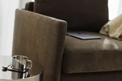 Neah Chair with Slim Arms