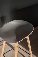 Hauge barstool