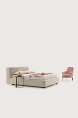 Donovan — Upholstered bed with a headboard equipped with a bookshelf and retractable LED lights.