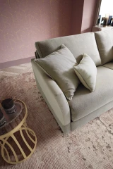 Maldive — Sofa bed with high legs.