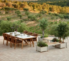 Sticks planter bench