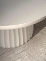 Expose coffee table