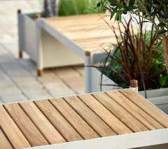 Sticks planter bench
