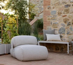 Sticks planter w/bench