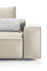 Adam — Modern sofa with square shapes and customisable backrests