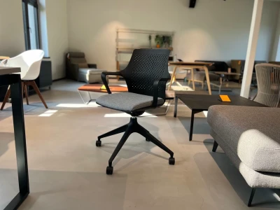 Gemina visitor chair
