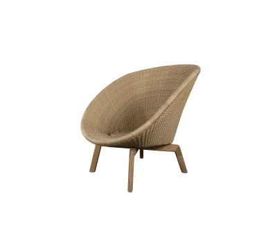 Peacock lounge chair w/teak legs