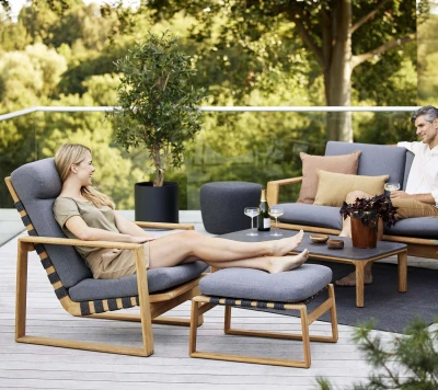 Endless soft highback chair