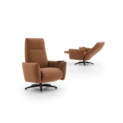 Prince — Comfortable and reclinable armchair with an electric relax mechanism and modern design.